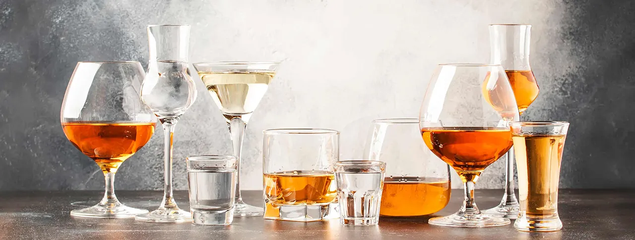 Various alcoholic drinks